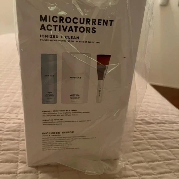 NuFace Microcurrent Activators Set - Picture 2 of 4